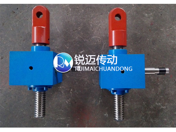 蝸輪絲桿升降機(jī)